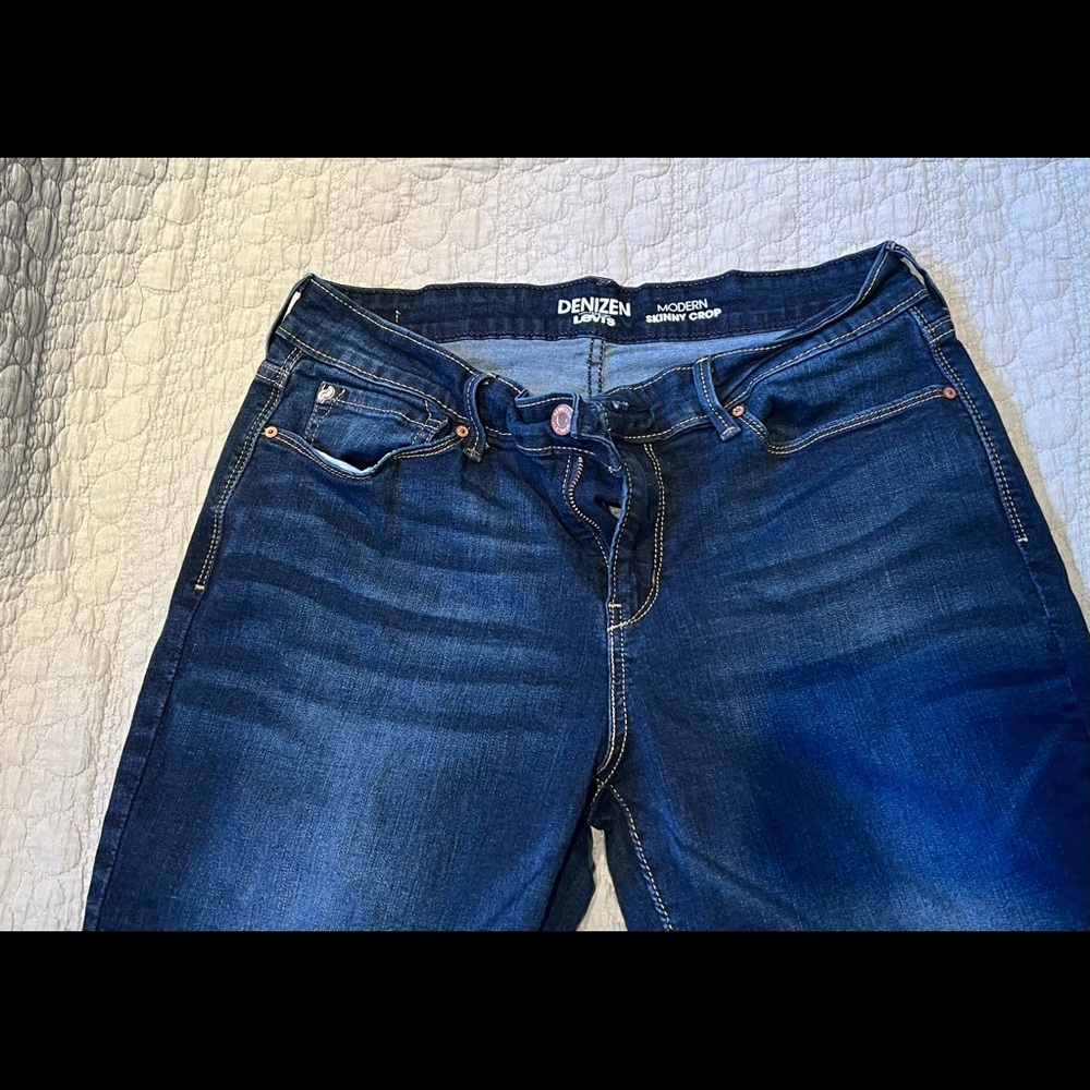Modern Skinny Crop